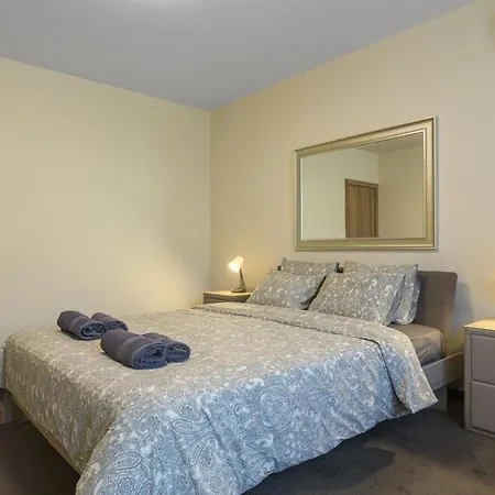 Lägenhet мarelis Luxe Port *