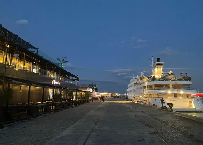 мarelis Luxe Port דירה *