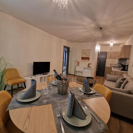 мarelis Luxe Port * Varna