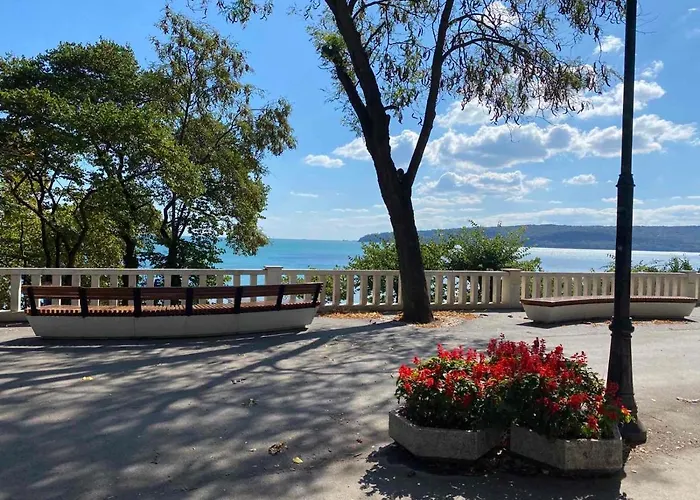 мarelis Luxe Port * ヴァルナ